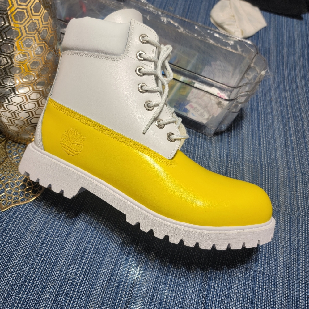 Brand new timberland yellow boots Fashion multiple sizes